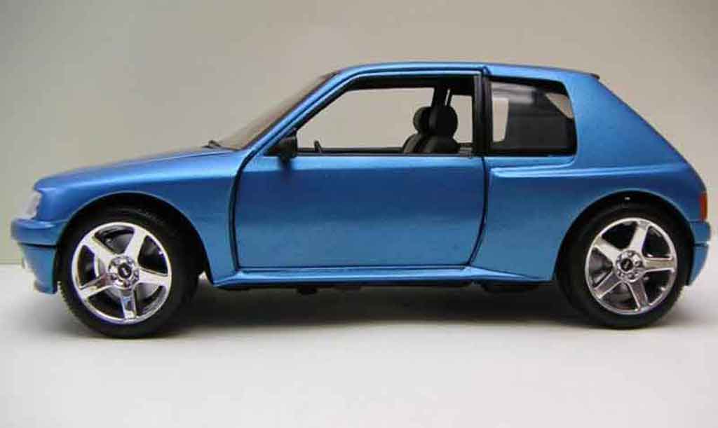 Peugeot 205 Turbo 16 blauw T16 1/18 Solido