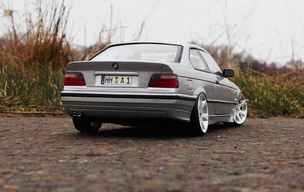 Bmw 325 coupe E36 E36 grijs jantes E90 1/18 Ut Models