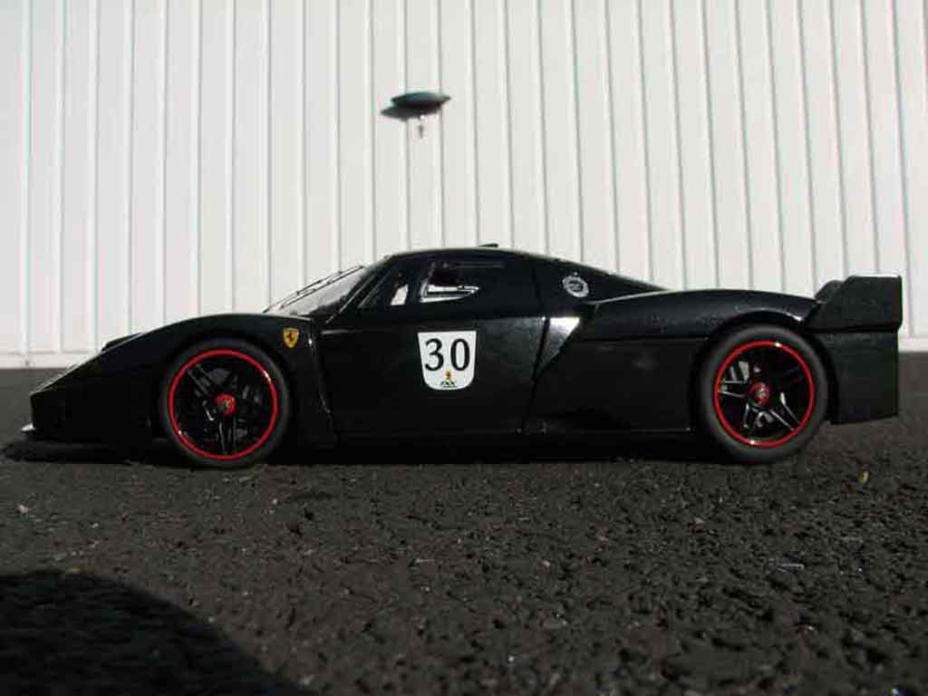 Ferrari Enzo FXX # 30 michael schumacher 1/18 Hot Wheels Elite