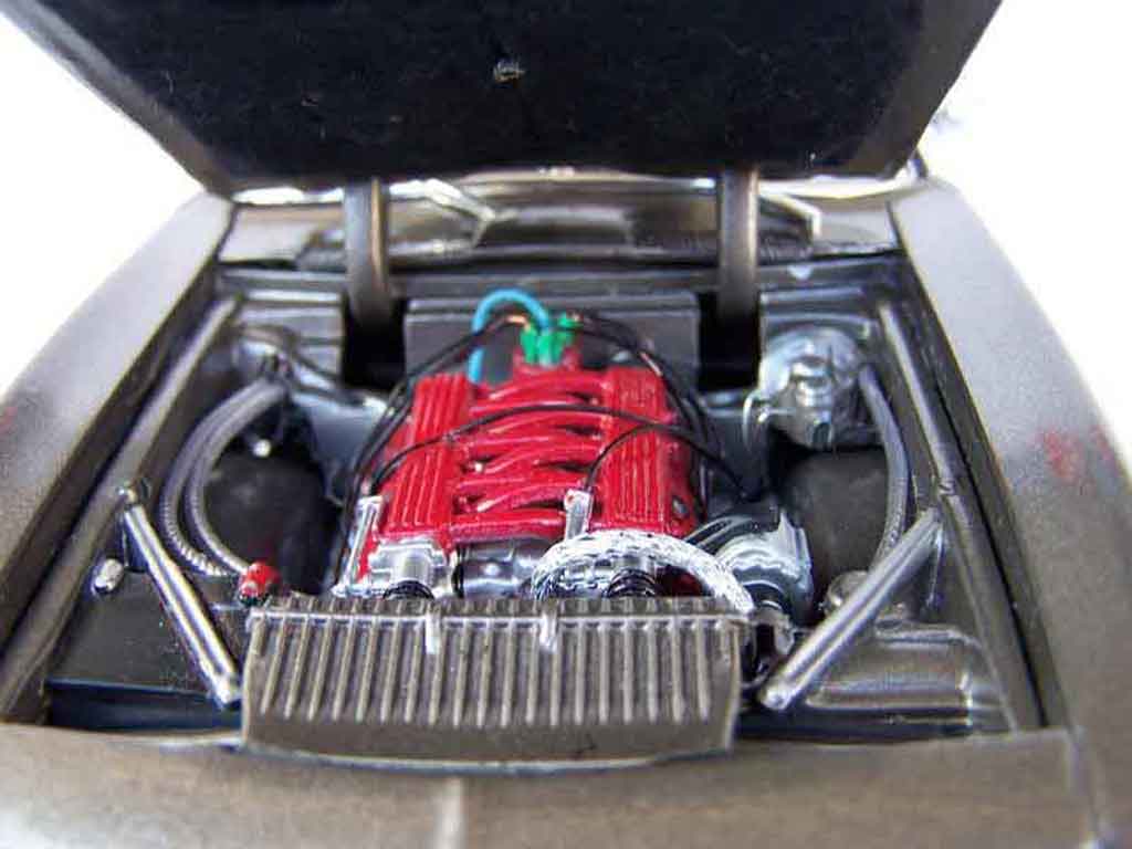 Chevrolet Camaro Z28 grijs 1967 1/18 Maisto