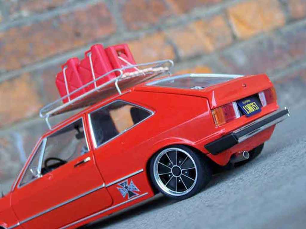 Volkswagen Scirocco GTI restocal 1/18 Revell