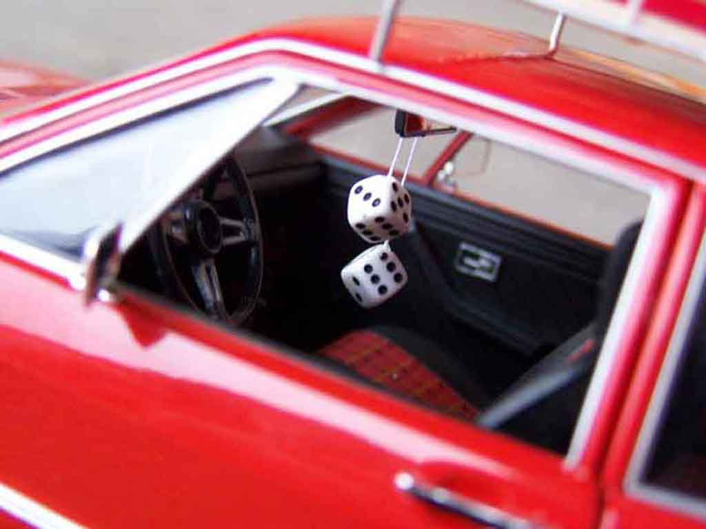 Volkswagen Scirocco GTI restocal 1/18 Revell