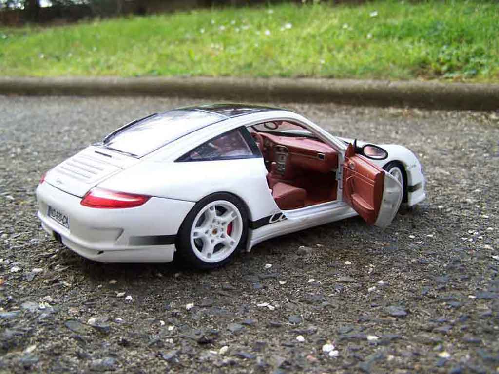 Porsche 911 Targa Carrera rs wit 1/18 Norev