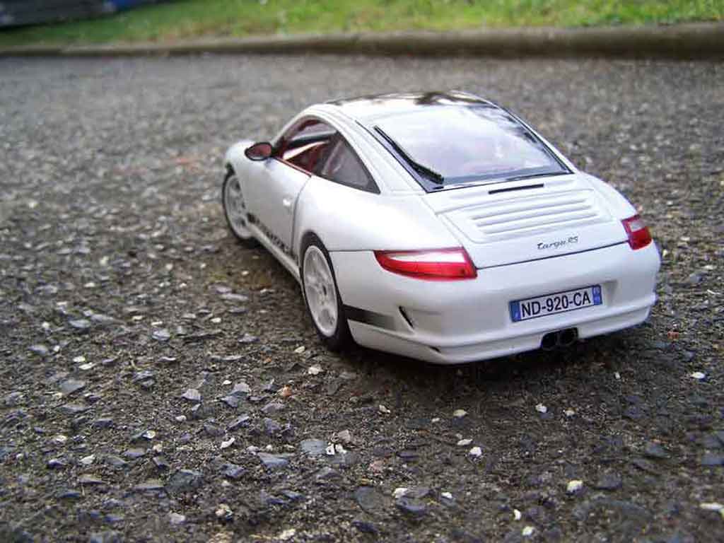Porsche 911 Targa Carrera rs wit 1/18 Norev