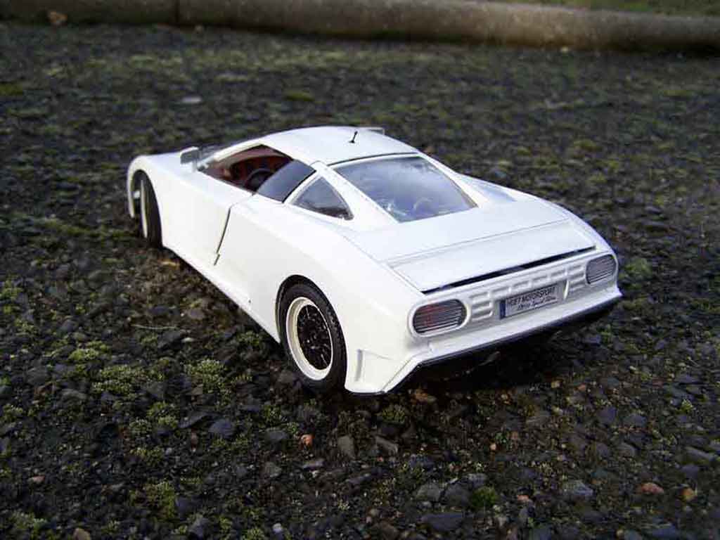 Bugatti EB110 special edition 1/18 Burago