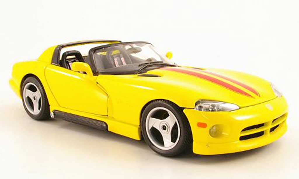Dodge Viper RT 10 1/18 Burago RT 10 geel/rood 1993 modelauto