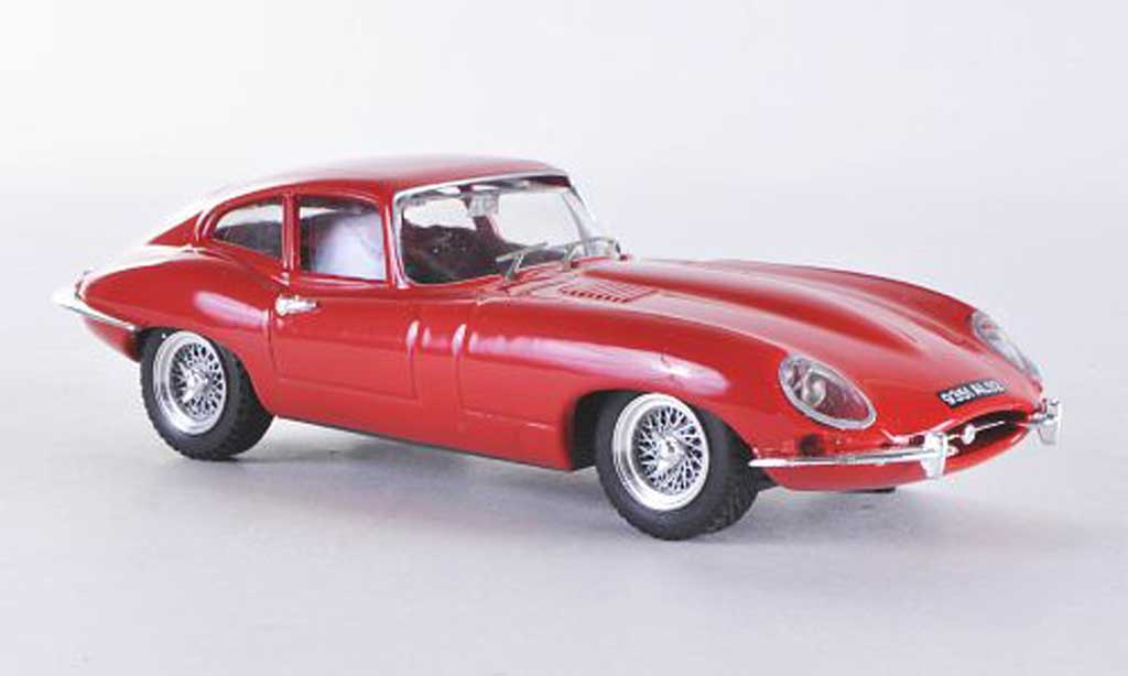 Jaguar E-Type 1/43 Best E Coupe rood modelauto