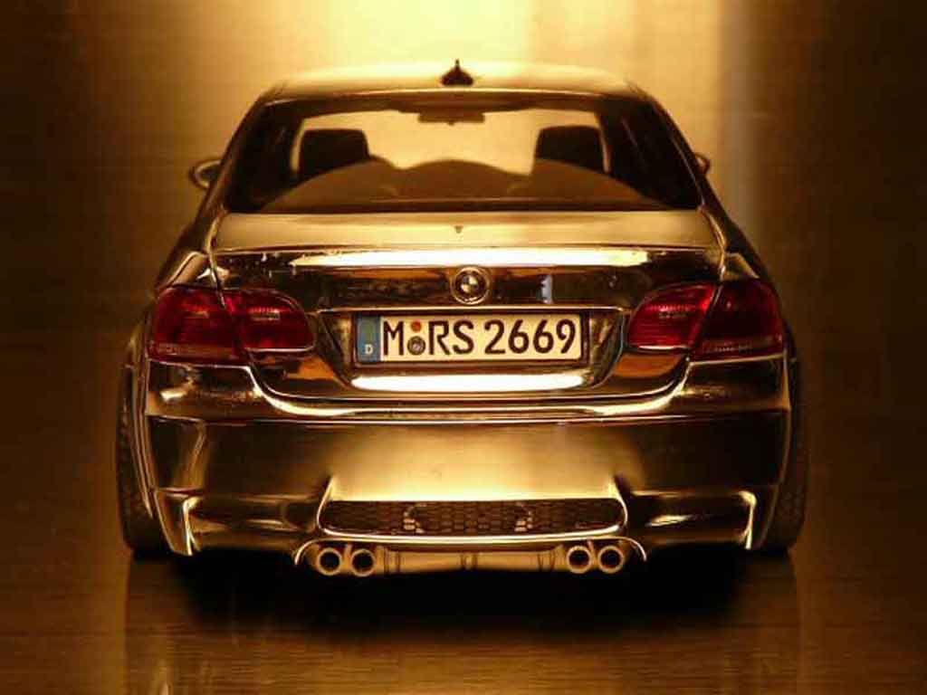 Bmw M3 coupe E92 full chrome jantes 18 pouces 1/18 Kyosho