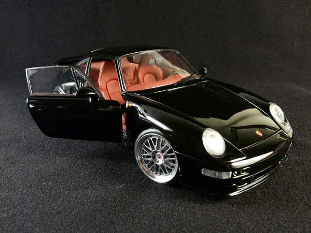 Porsche 911 Turbo S zwart 1/18 Ut Models