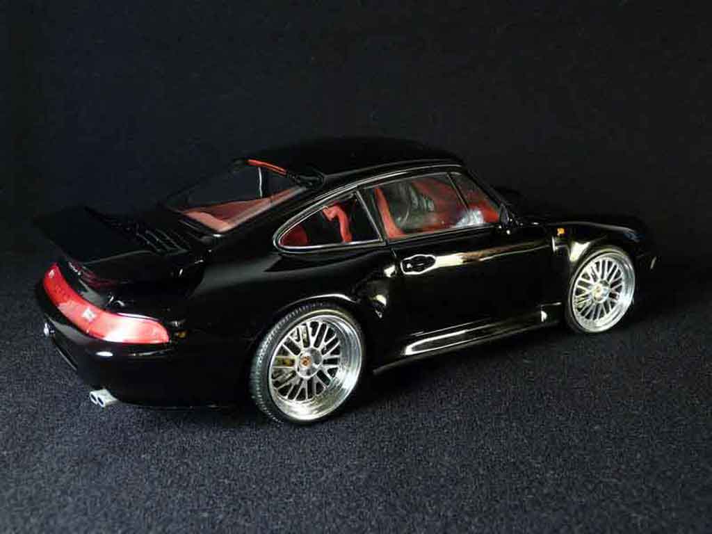 Porsche 911 Turbo S zwart 1/18 Ut Models