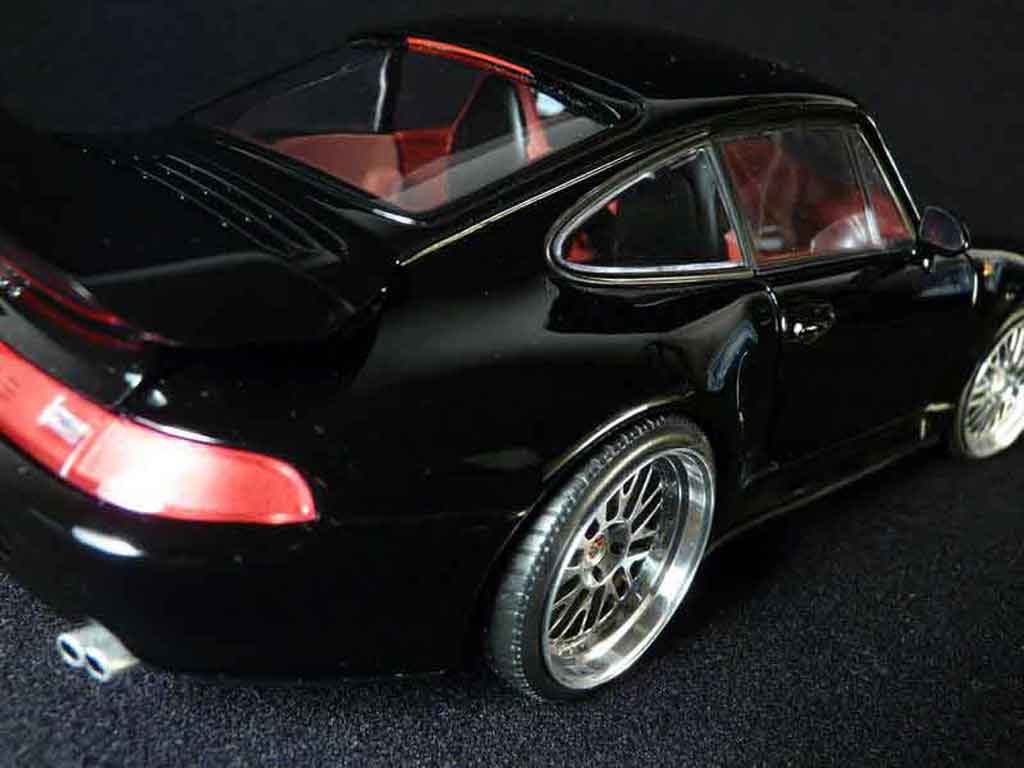 Porsche 911 Turbo S zwart 1/18 Ut Models