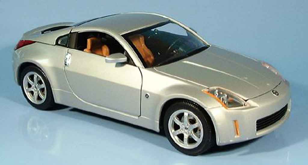 Nissan 350Z 1/18 Yat Ming coupe grijs 2003 modelauto