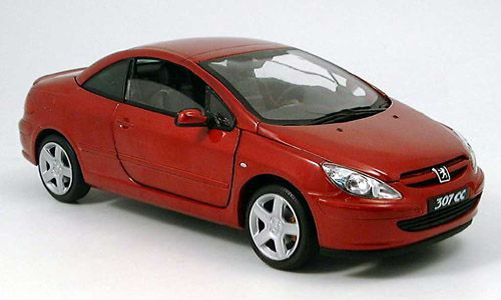 Peugeot 307 CC 1/18 Solido CC rood 2003 modelauto