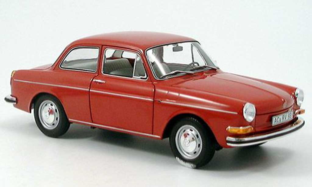 Volkswagen 1600 1/18 Minichamps l rood 1970 modelauto