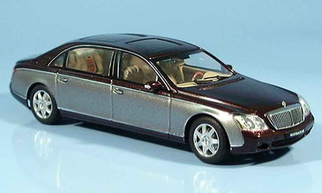 Maybach 62 1/43 Autoart LWB grijs rood modelauto