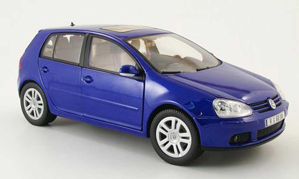 Volkswagen Golf V 1/18 Burago V blauw 2003 5 portes modelauto
