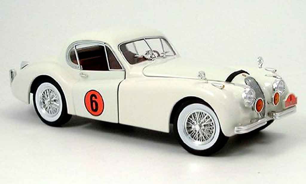 Jaguar XK 120 1/18 Signature 120 racing wit 1949 modelauto