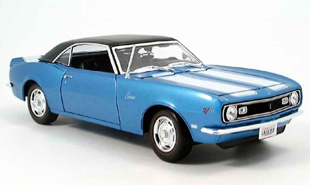 Chevrolet Camaro Z28 1/18 Maisto Z28 blauw 1968 modelauto