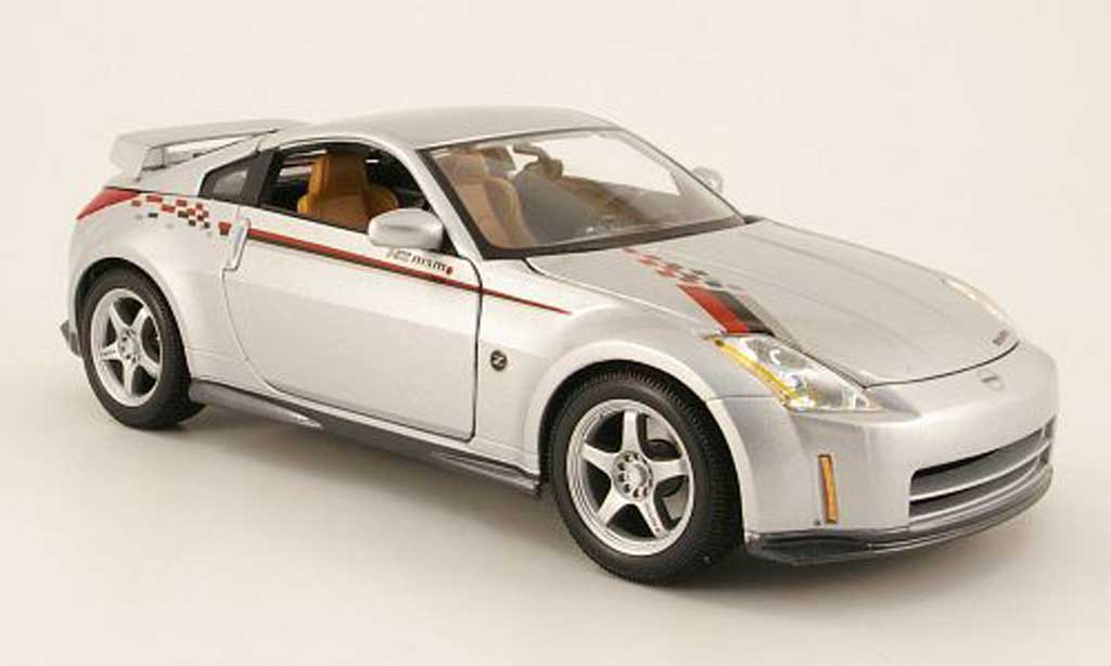 Nissan 350Z 1/18 Maisto nismo s-tune grijs clair metallized modelauto