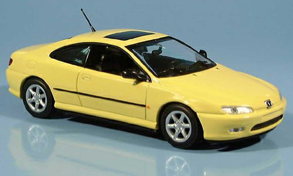 Peugeot 406 1/43 Minichamps Coupe geel 1996 modelauto