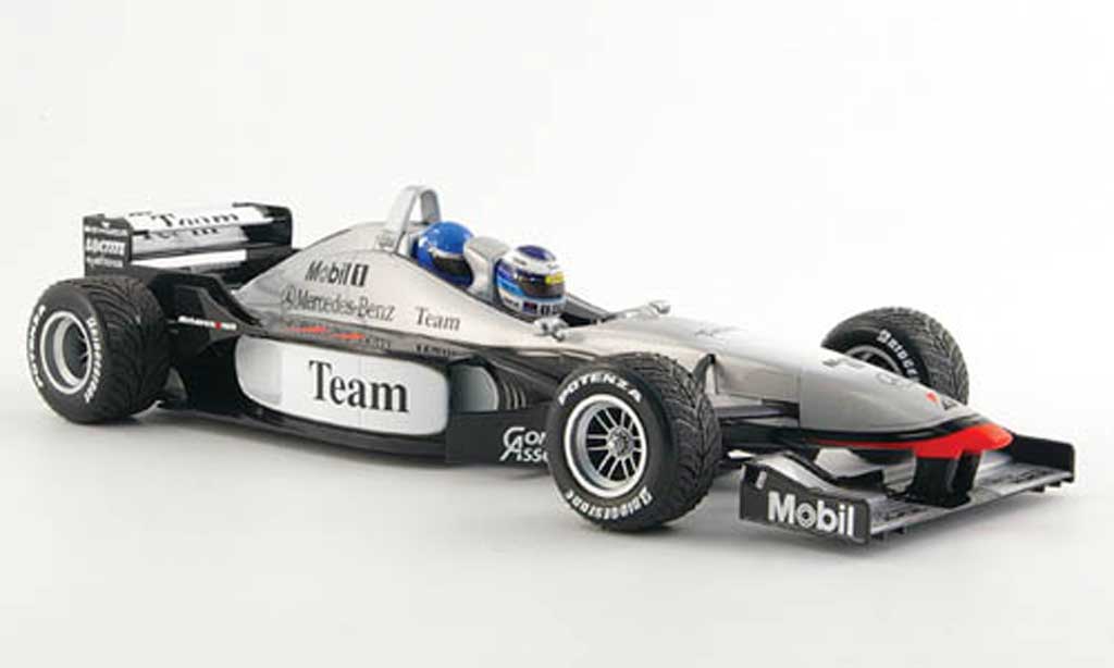 Mercedes F1 1/18 Minichamps mclaren mp4 98t doppelsitzer lapland 17. april 2000 modelauto