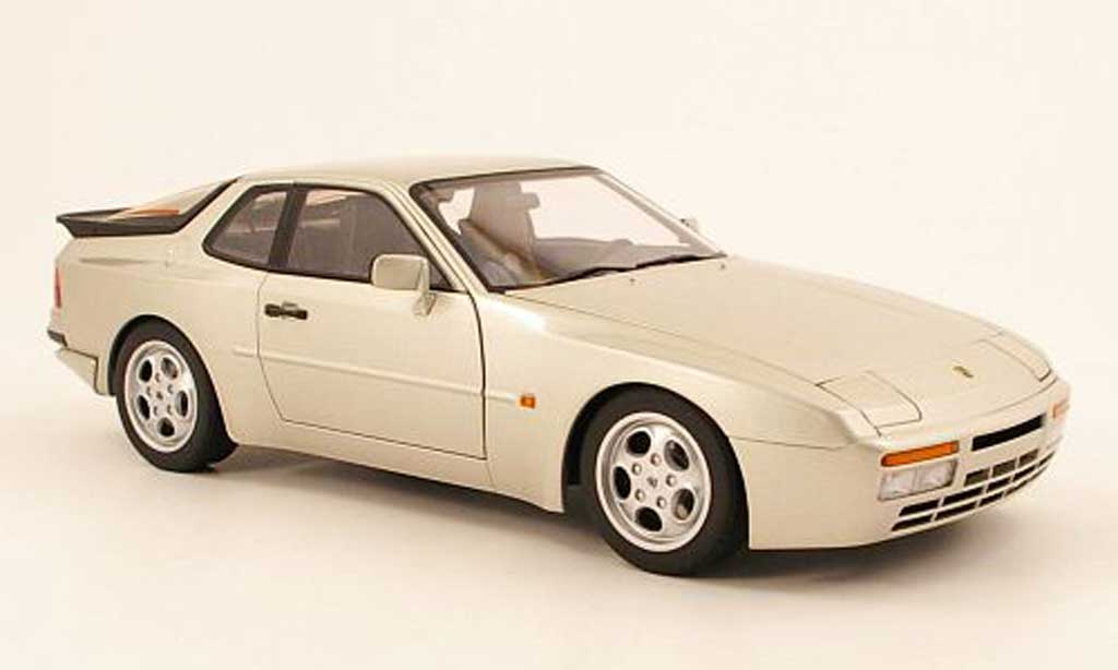 Porsche 944 1985 1/18 Autoart 1985 turbo grijs metallic modelauto