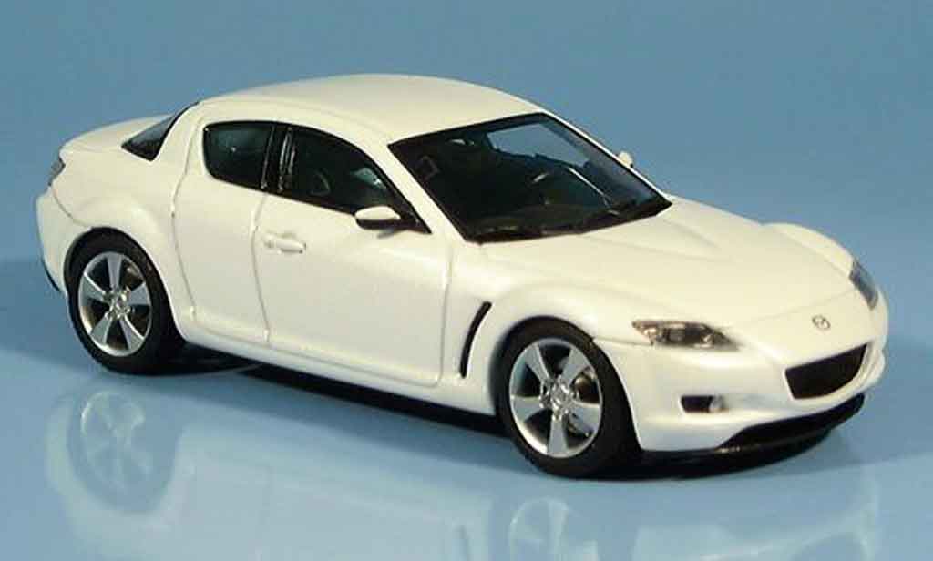 Mazda RX8 1/43 Autoart RX 8 wit modelauto