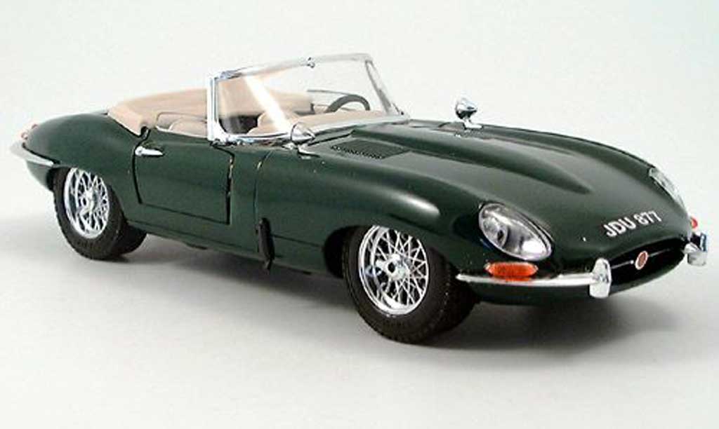 Jaguar E-Type 1961 1/18 Burago 1961 cabriolet grun modelauto