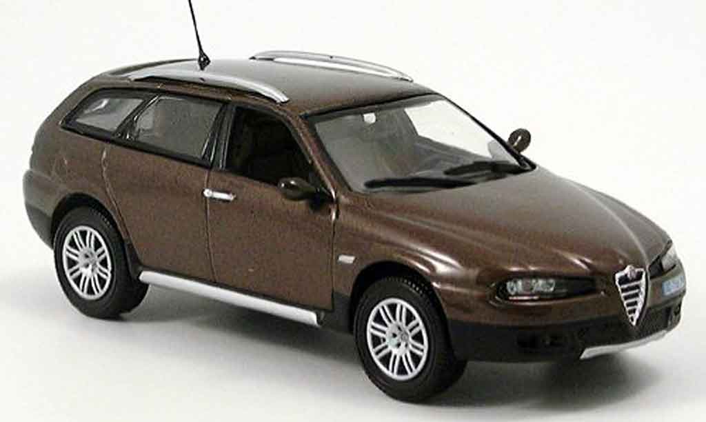 Alfa Romeo Crosswagon 1/43 Norev bruin modelauto