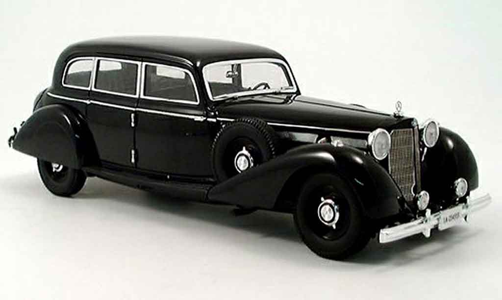Mercedes 770 1/18 Signature k zwart 1937 modelauto