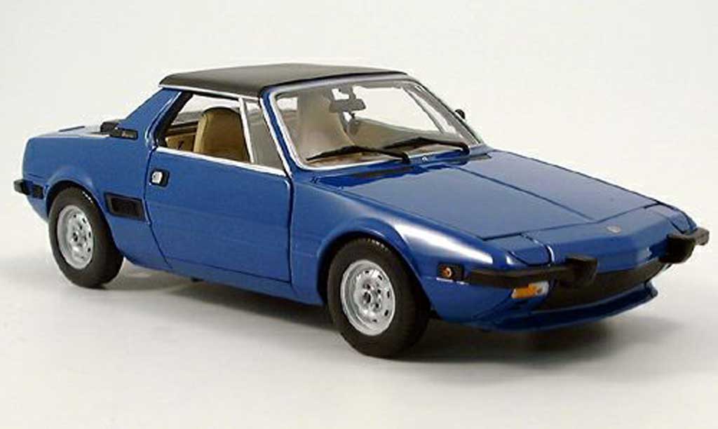 Fiat X 1/9 1/18 Minichamps blauw 1972 modelauto