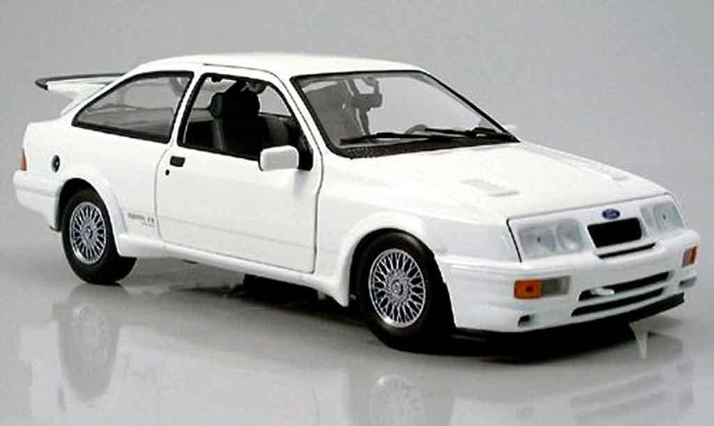 Ford Sierra Cosworth RS 1/18 Minichamps Cosworth RS wit 1988 modelauto