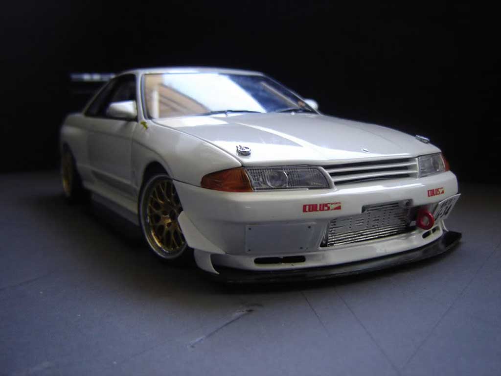 Nissan Skyline R32 1/18 Kyosho R32 Time attack wit modelauto