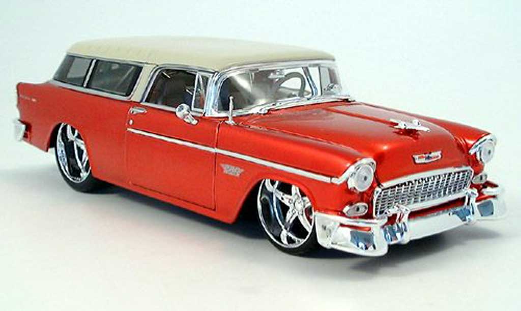 Chevrolet Nomad 1/18 Maisto rood tuning car modelauto