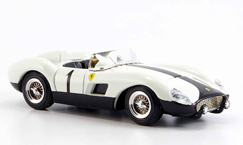 Ferrari 500 TRC 1/43 Art Model TRC gp batista falla 1957 modelauto