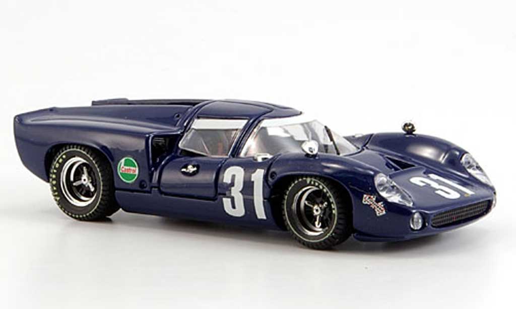 Lola T70 1/43 Best Coupe modelauto