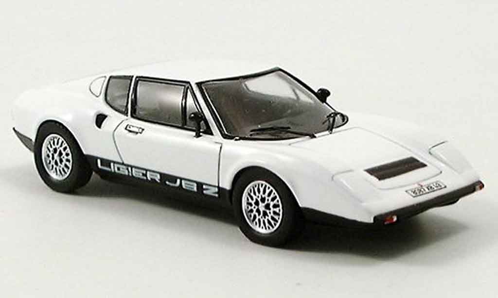 Ligier JS2 1/43 Spark wit 1972 modelauto