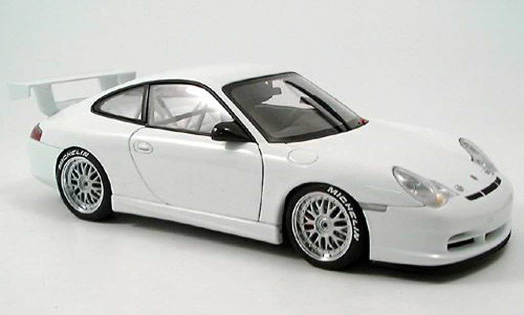 Porsche 996 GT3 1/18 Autoart GT3 R plain body wit modelauto