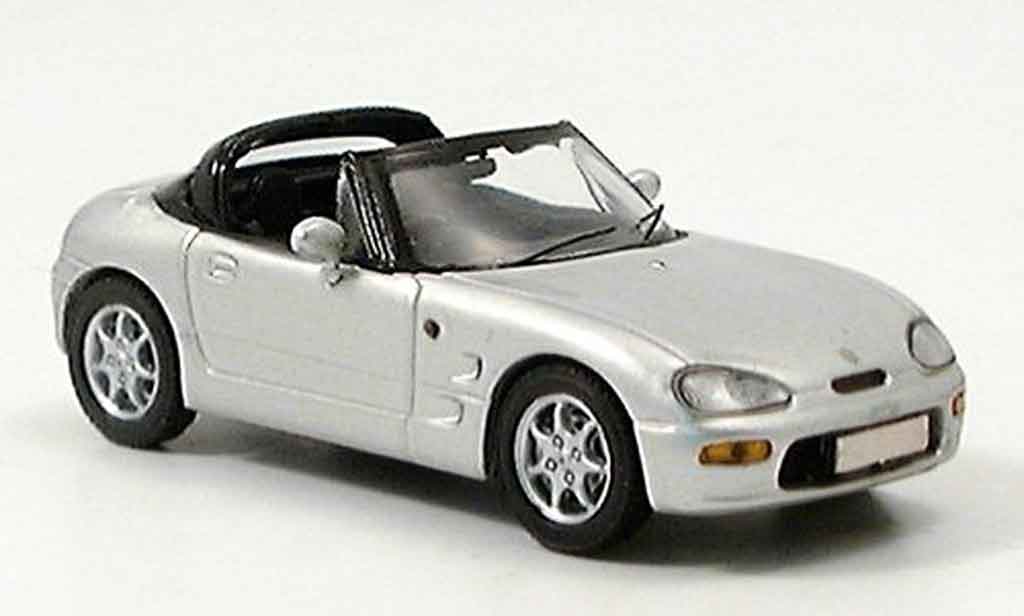 Suzuki Capuccino 1/43 Spark halboffen modelauto