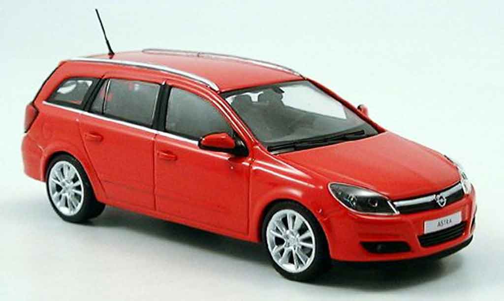 Opel Astra 1/43 Minichamps caravan rood 2004 modelauto