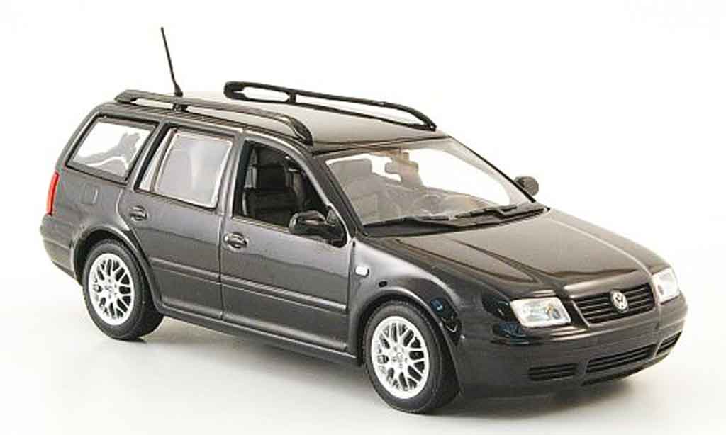 Volkswagen Bora 1/43 Minichamps variant zwart 1999 modelauto
