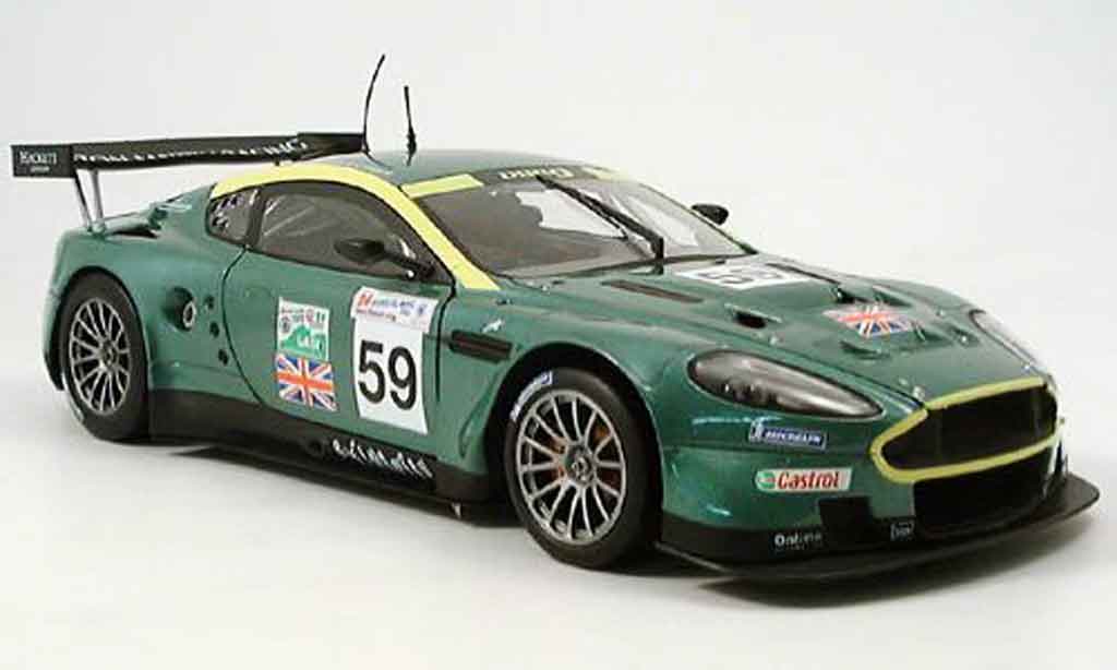 Aston Martin DBR9 1/18 Solido no. 59 le mans 2005 modelauto