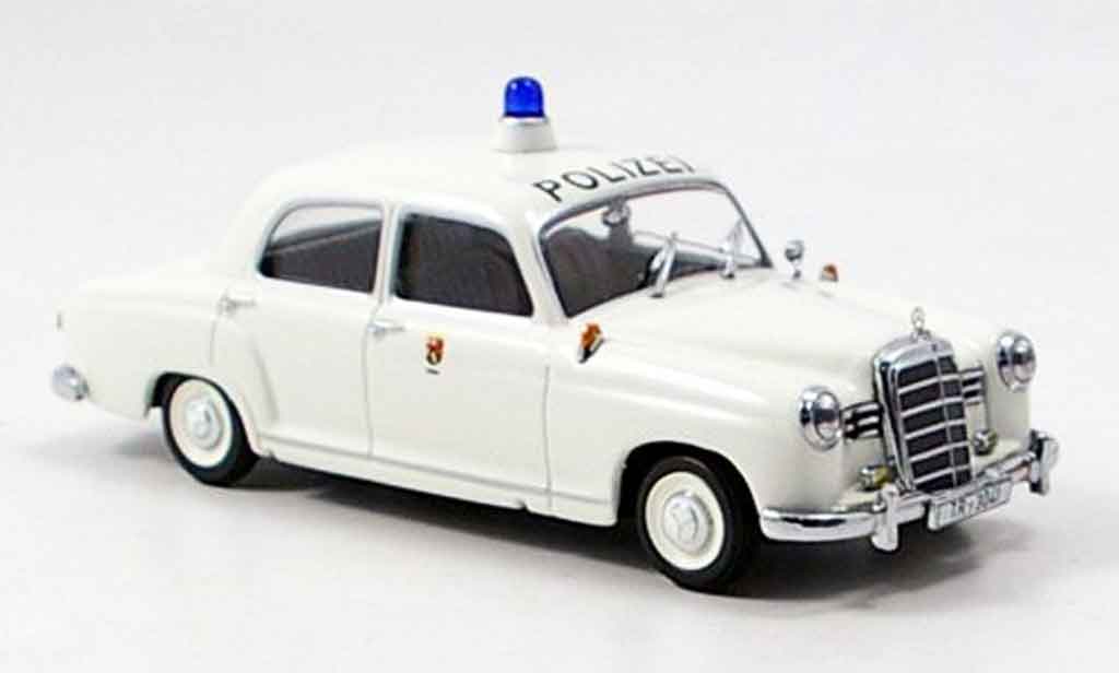 Mercedes 180 1/43 Minichamps politie Trier modelauto