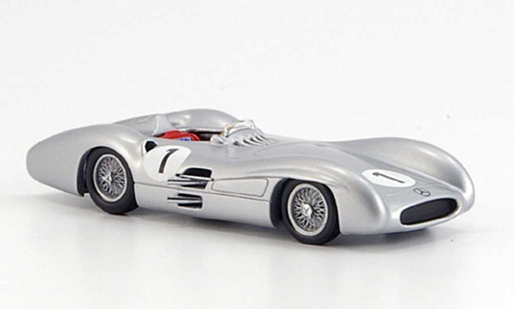 Mercedes W 196 1/43 Minichamps Fangio GP Grossbritannien 1954 modelauto