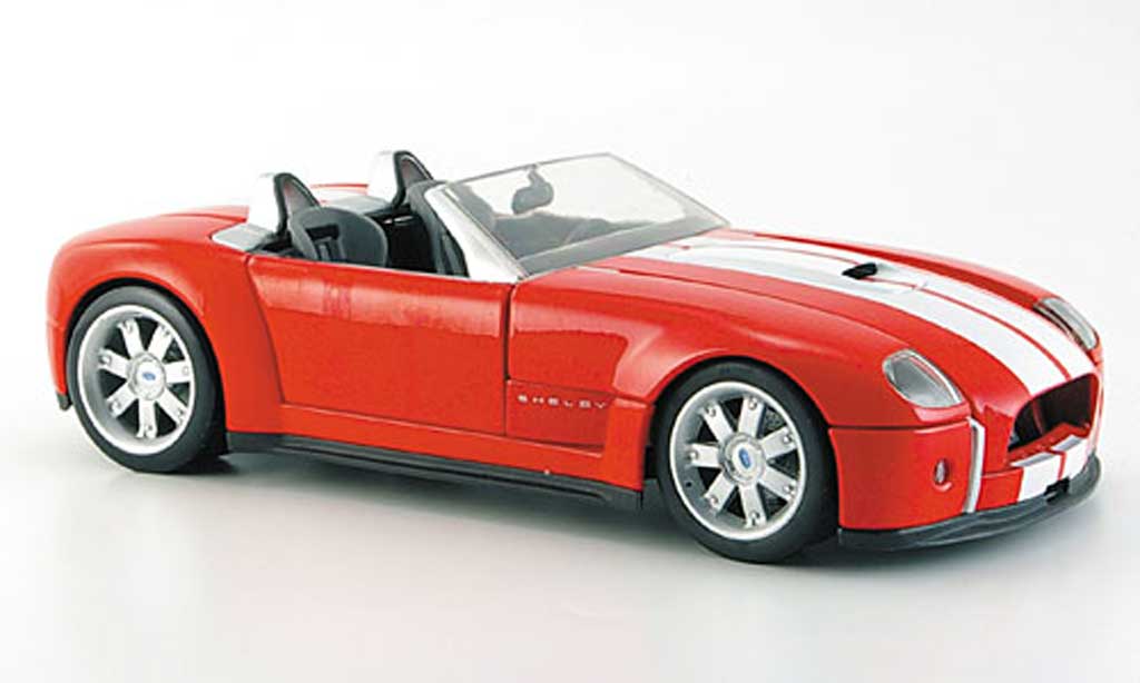 Shelby Cobra Concept 1/18 Hot Wheels Concept rood avec bandes wits modelauto