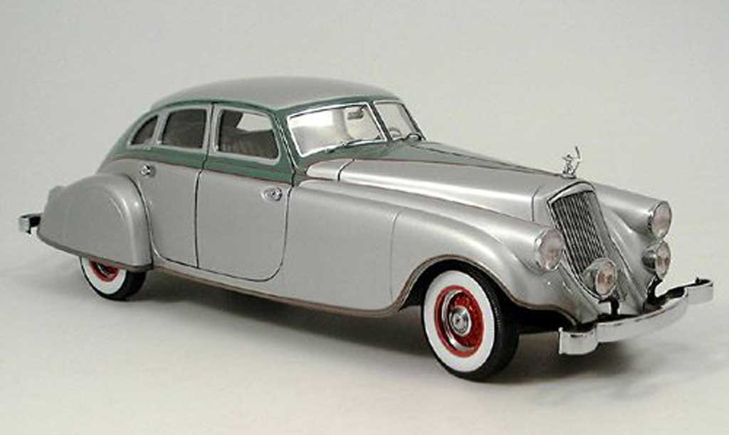 Pierce Arrow Silver 1/18 Signature Arrow grijs metallic 1933 modelauto