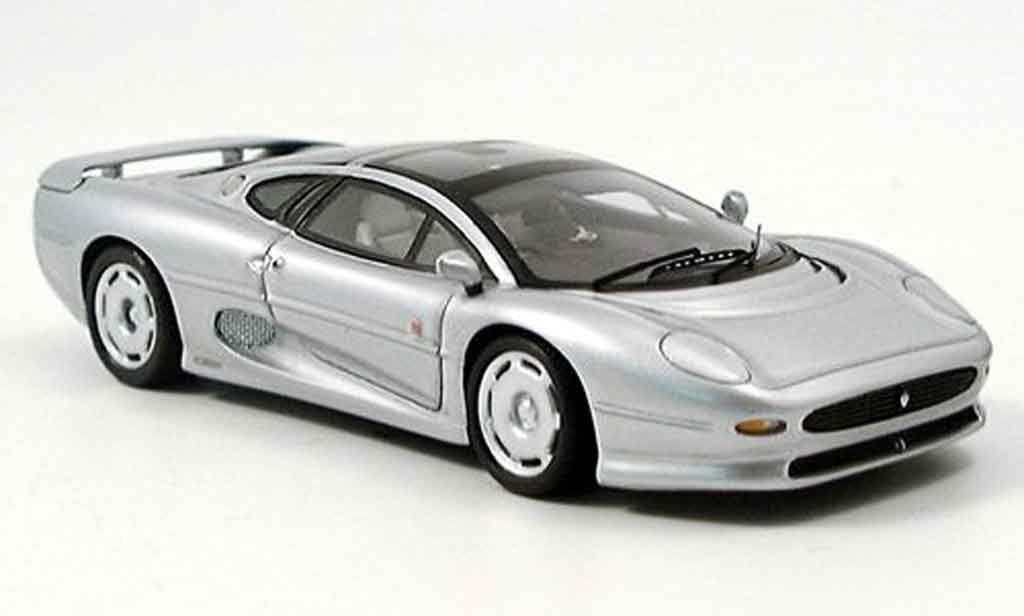 Jaguar XJ 220 1/43 Spark 220 grijs metallic modelauto