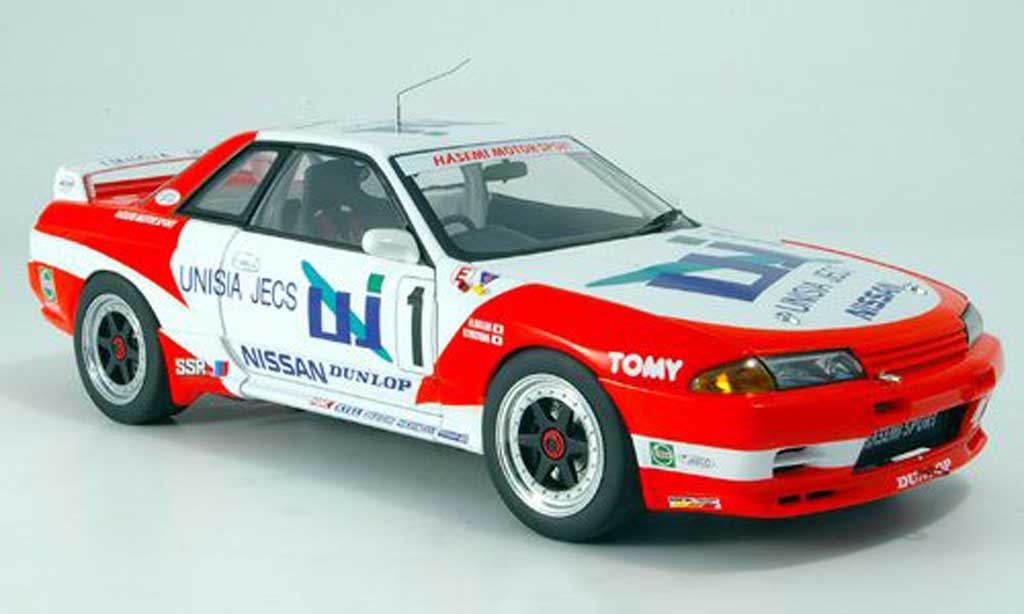 Nissan Skyline R32 1/18 Autoart R32 gt-r no.1 unisia jecs 1993 modelauto