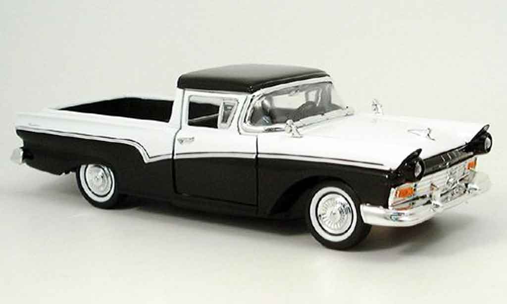 Ford Ranchero 1/18 Yat Ming zwart/wit 1957 modelauto