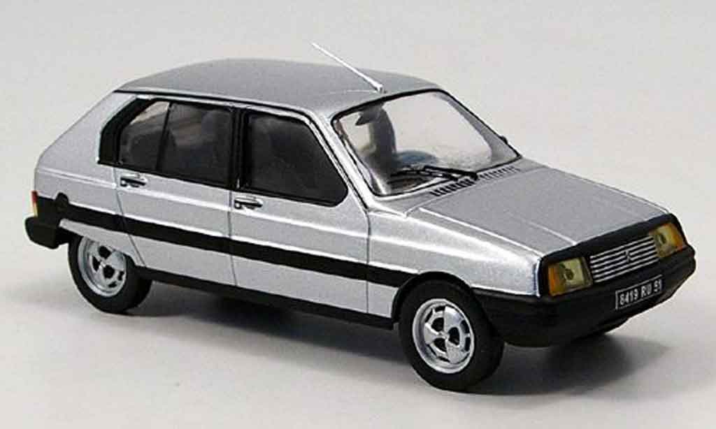 Citroen Visa 1/43 IXO club grijs metallic 1981 modelauto